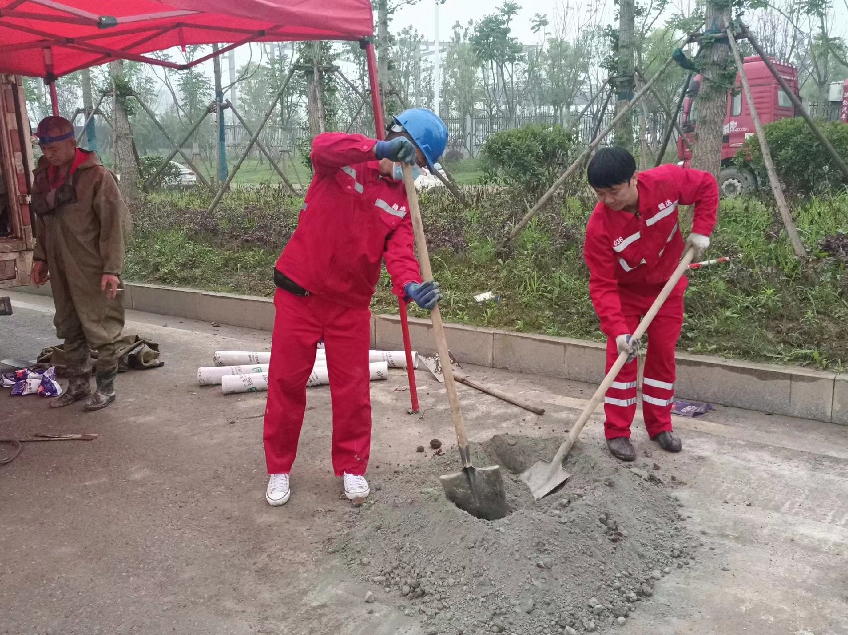 开阳管道疏通哪家好】及时进行市政管道清淤